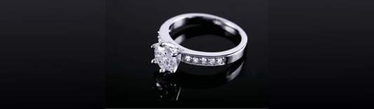 Top 10 Side Stone Engagement Ring Designs Trending in Canada & the USA