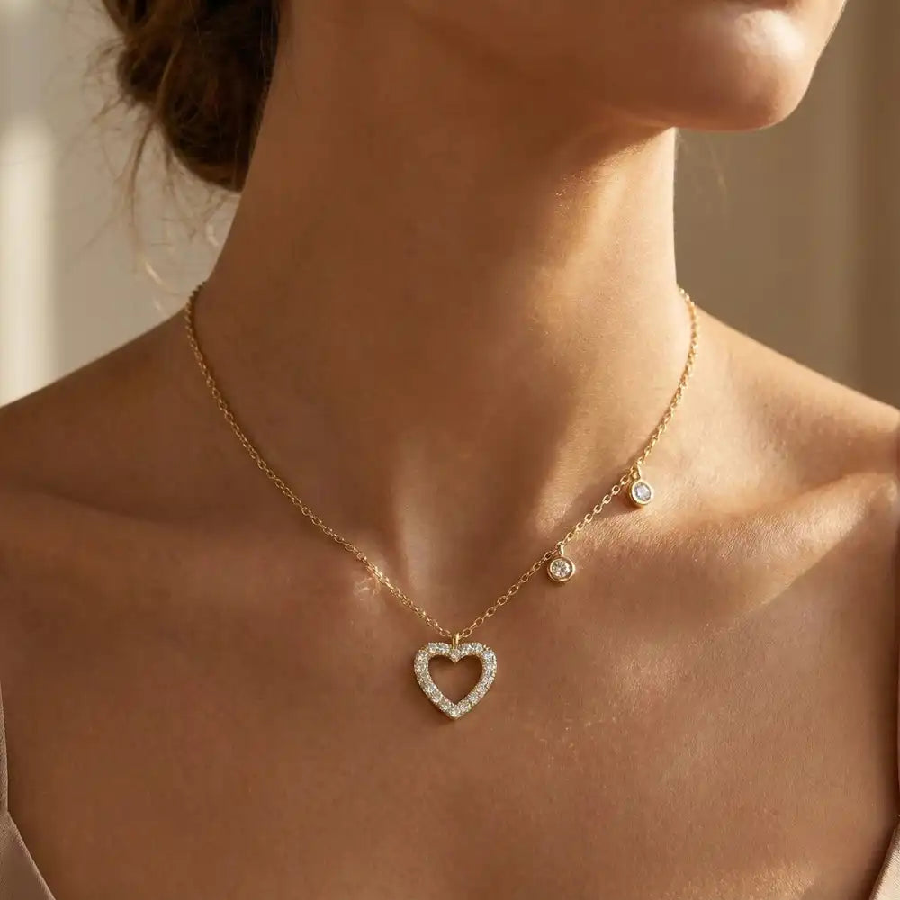 Heart Charm & Droplet Diamond Necklace | Cleopatra