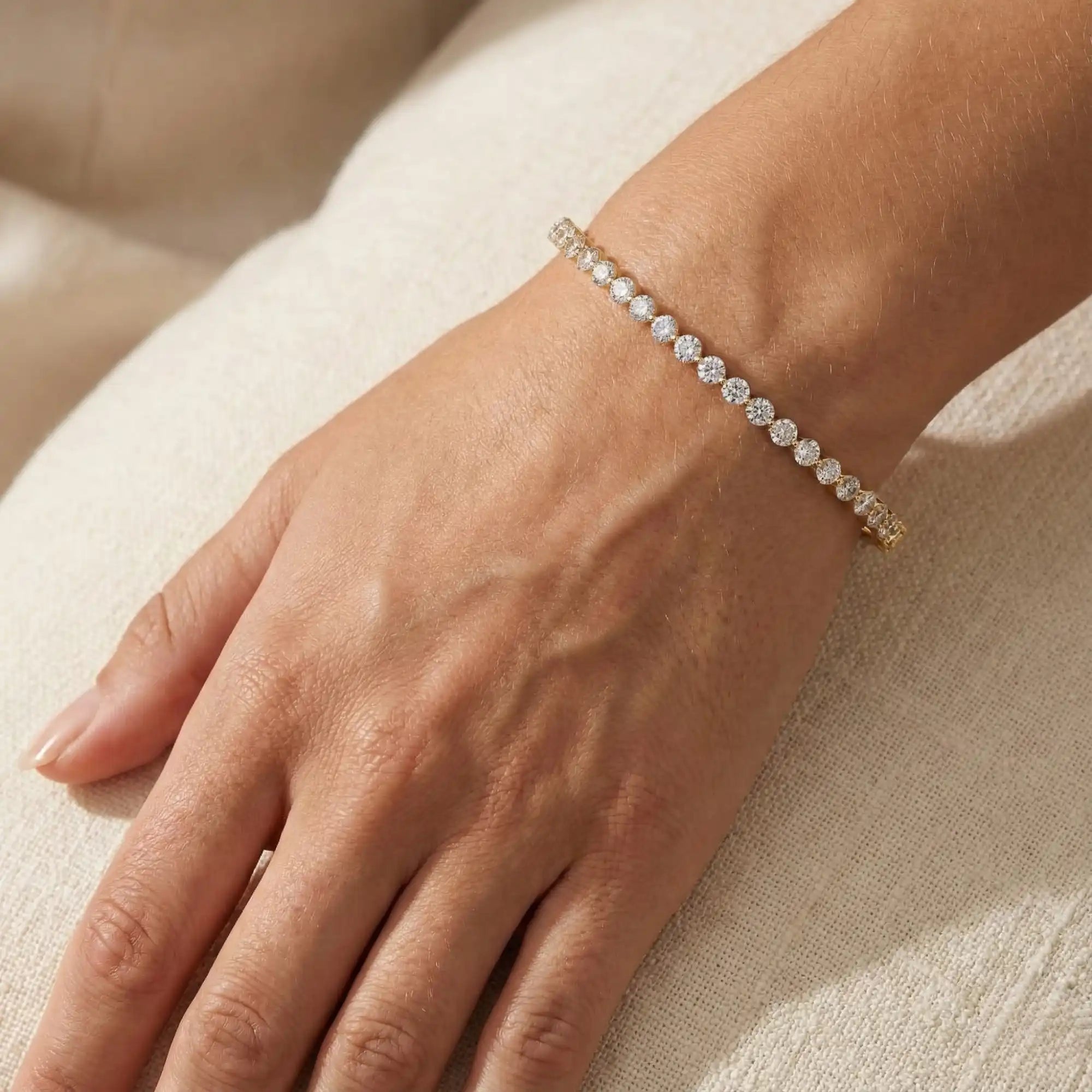 Tapered Infinity Tennis Bangle | Rosa