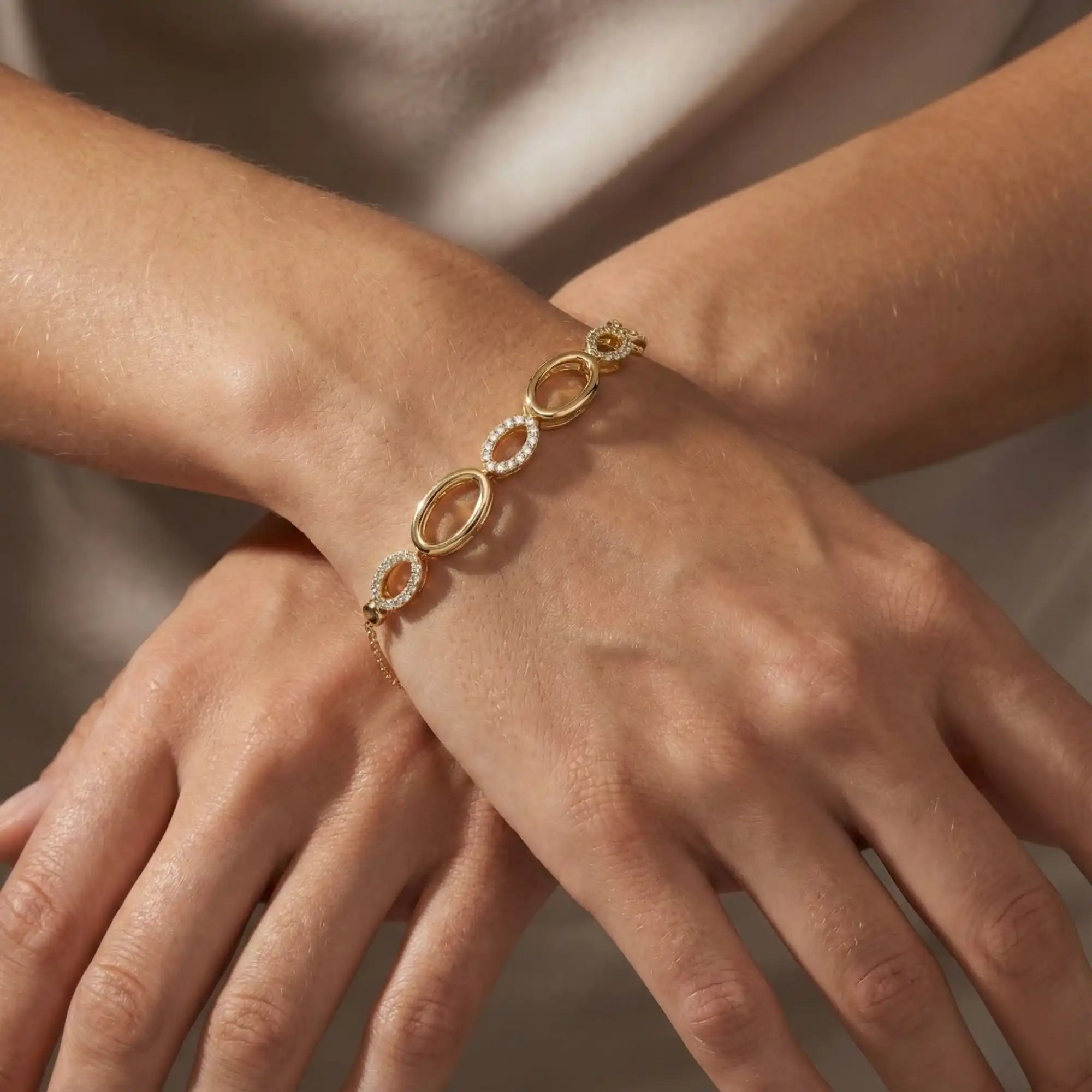 Oval Link Starlight Bracelet | Islia