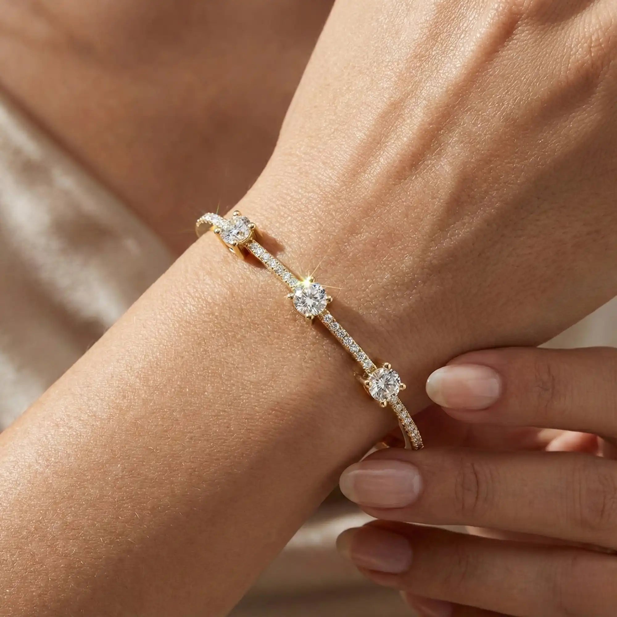 Grand Trilogy Certified Diamond Bangle | Elisa