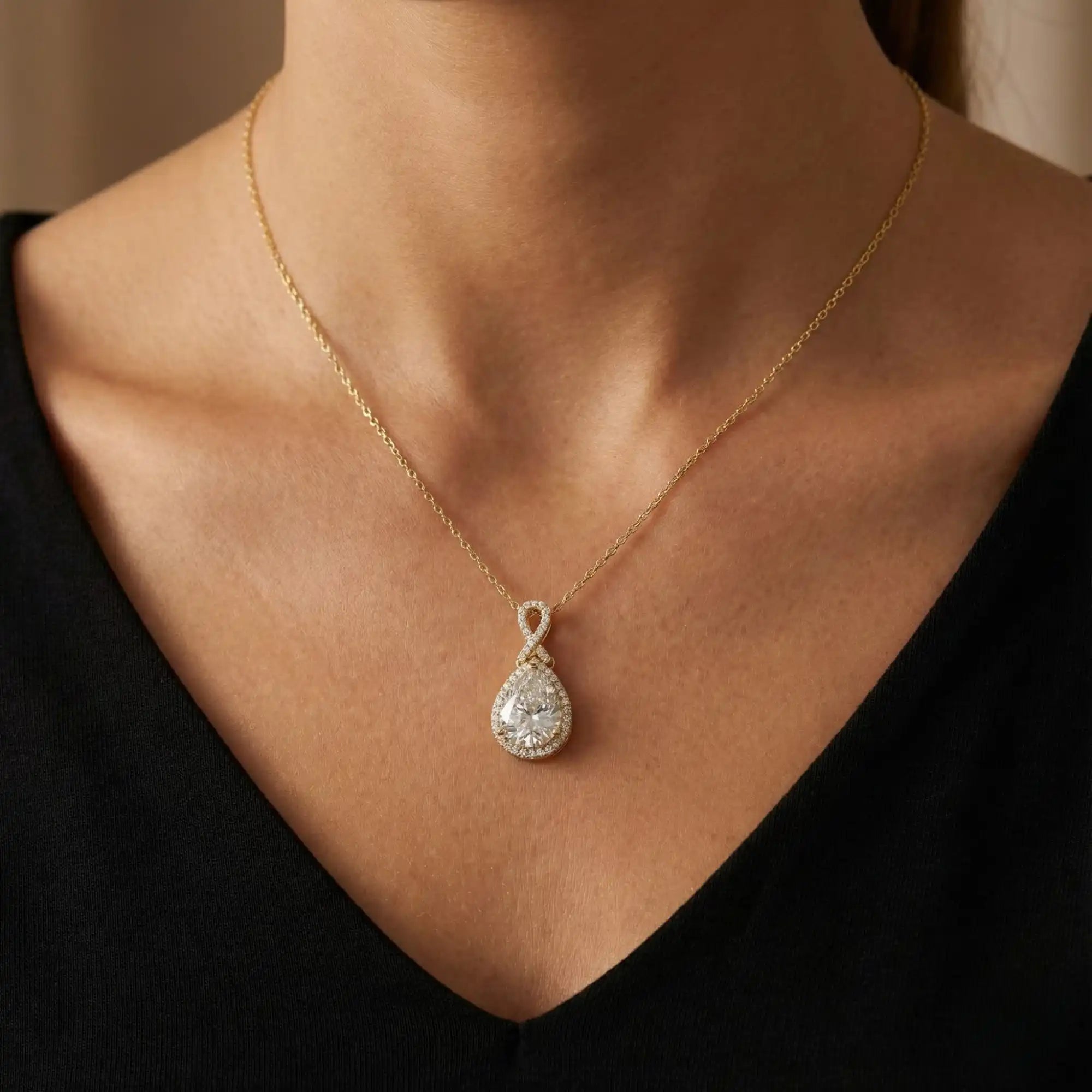 Pear Cut Lab Grown Diamond Halo Necklace - Unique Hook | Nozomi