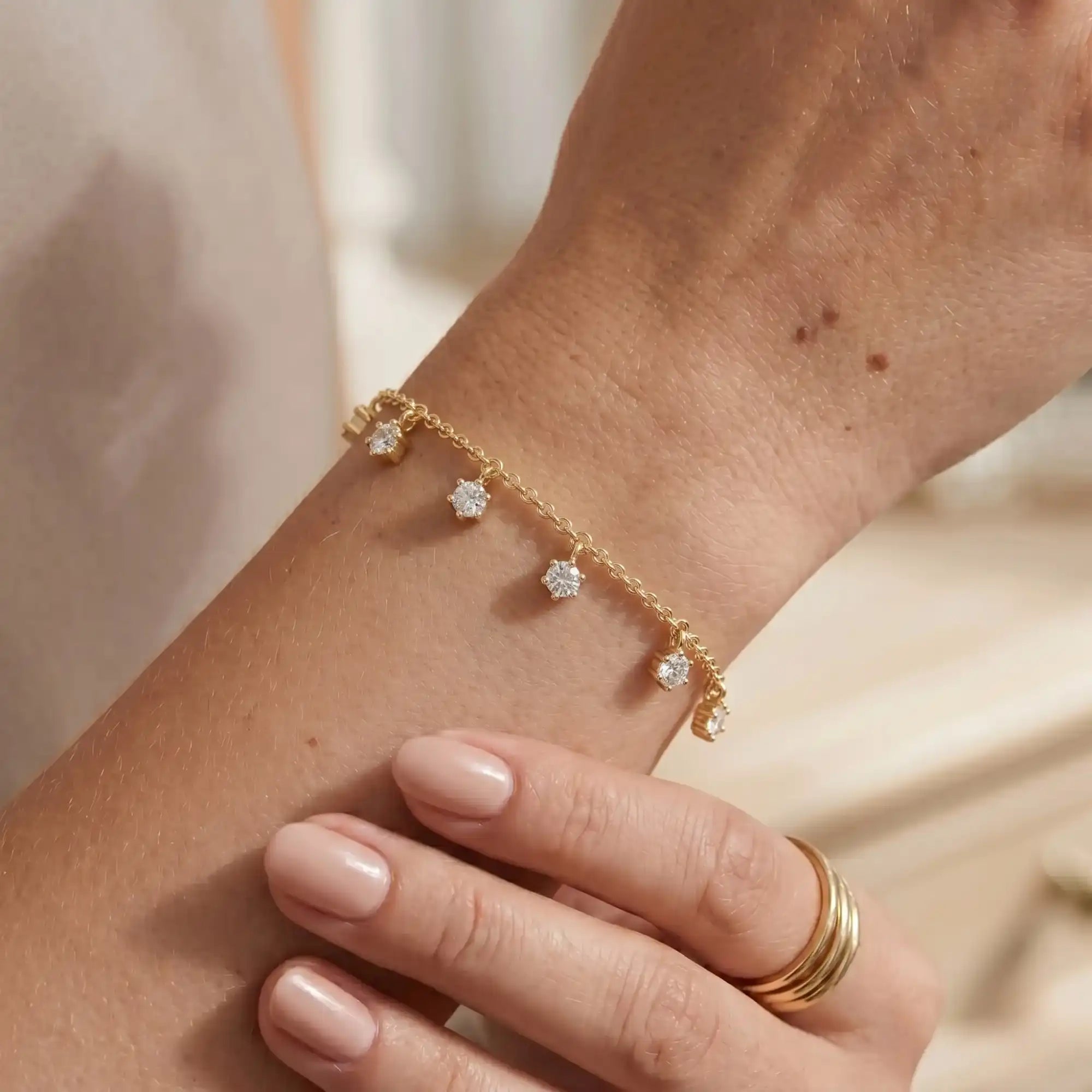 Floating Stardust Chain Bracelet | Marbella