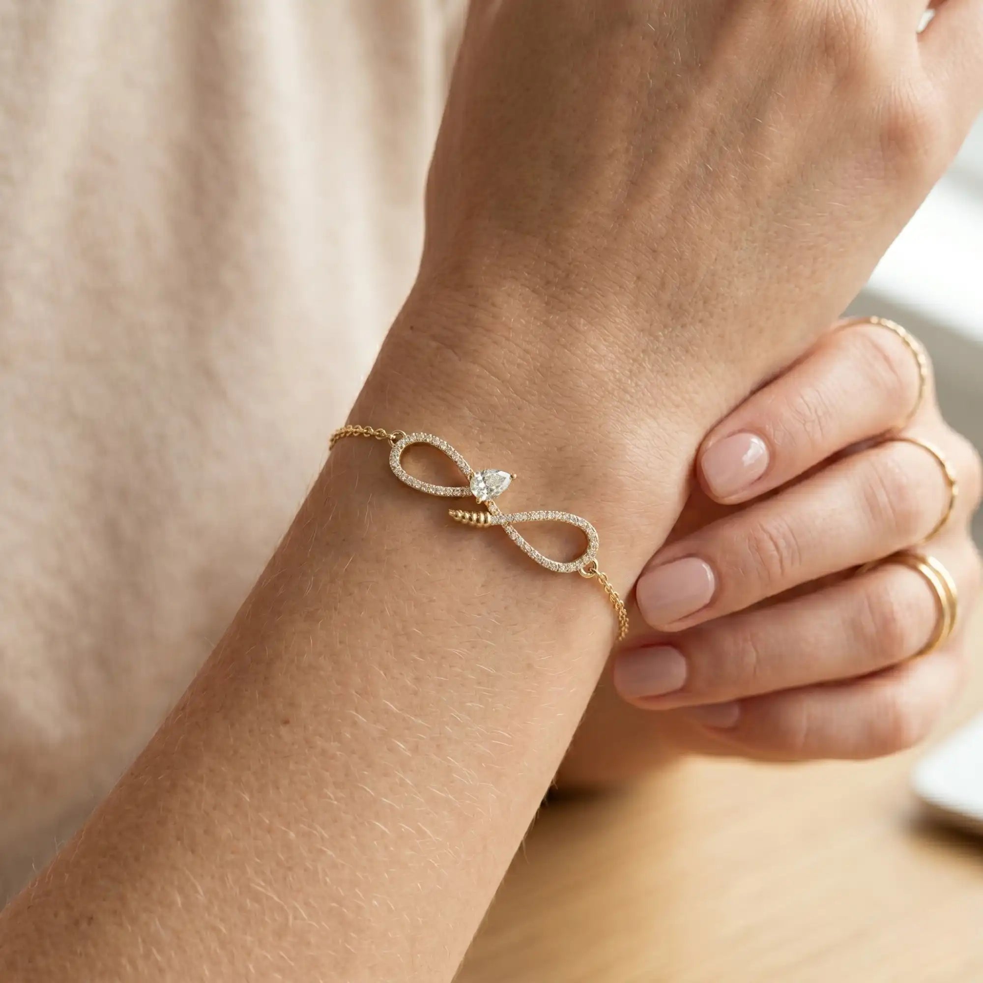 Infinity Pear & Round Diamond Bracelet | Luzia