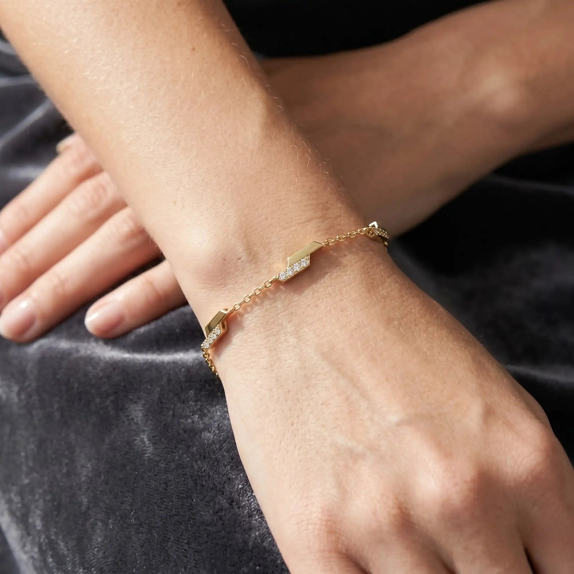 Architectural Ziggurat Chain Bracelet | Sevilla