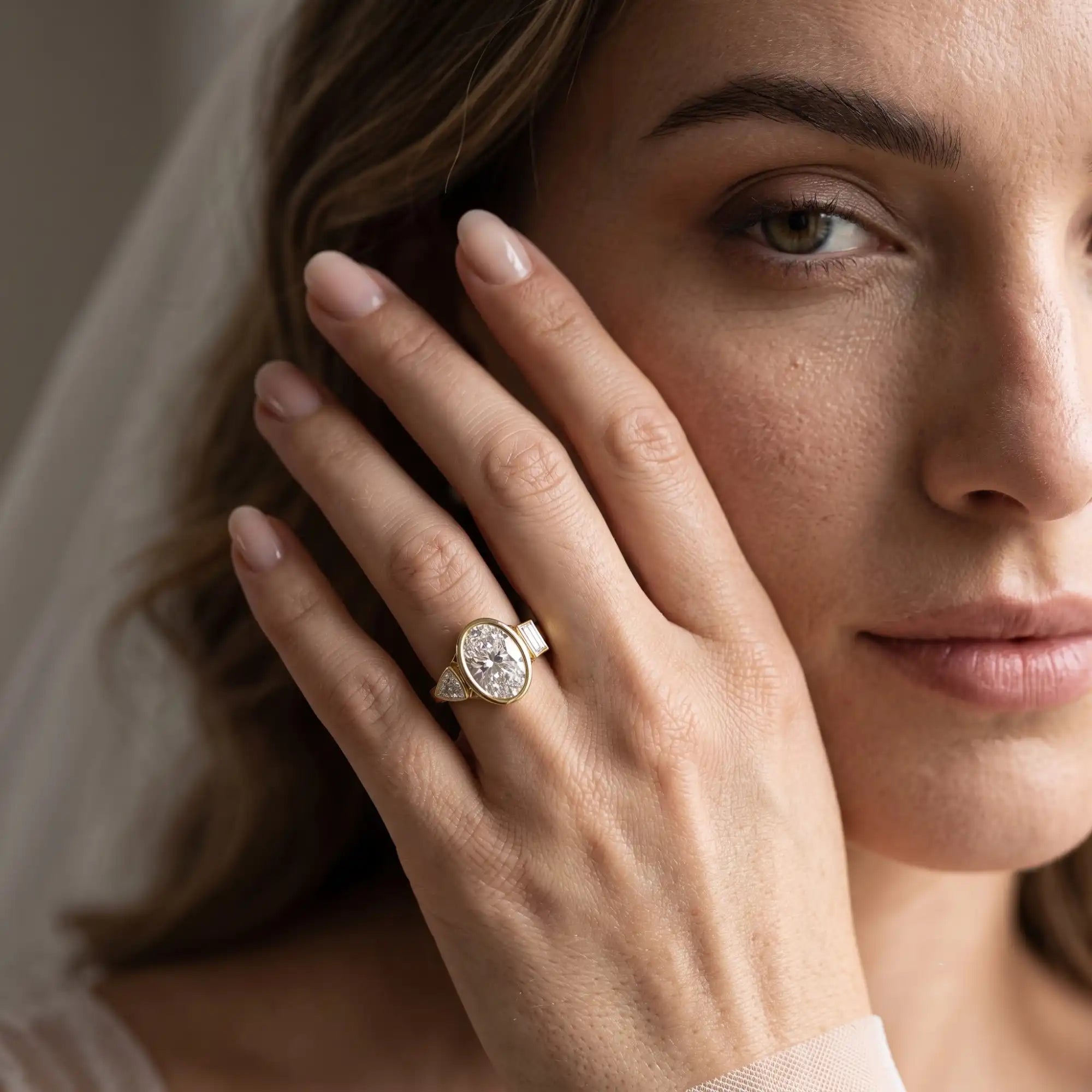 Oval Cut Lab Grown Diamond Engagement Ring | Leonor Promise