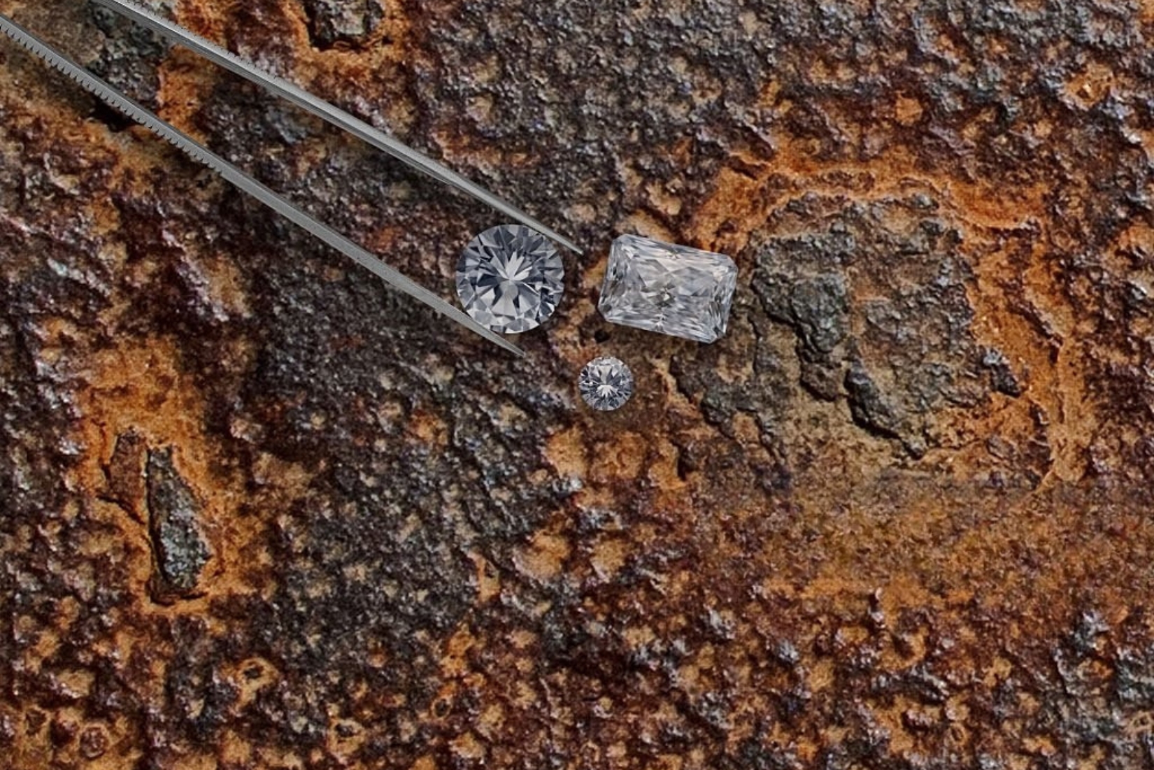Canadian Diamond vs. Imported: Which Engagement Ring Is Right for You?